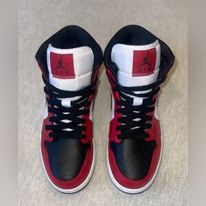 Air Jordan Mid  1 / Men’s 8/ Woman’s 9.5 / Red black white